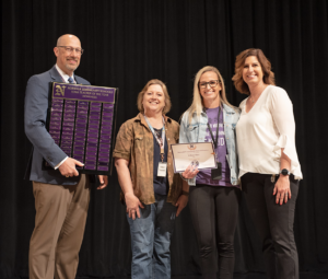 Tiffany Herr Receives Iowa Teacher of the Year Award 